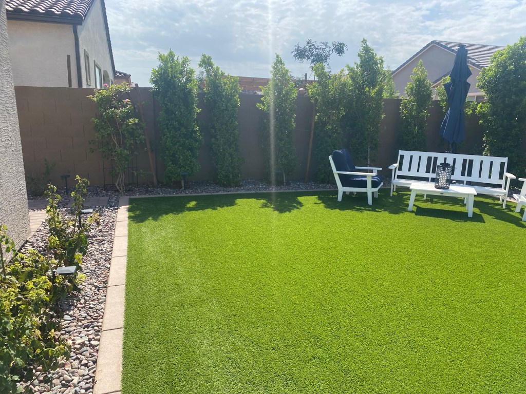 Best landscape maintenance, lawn care, yard care, shrub trimming, and seasonal landscape cleanups in San Tan Valley and Florence, Arizona.